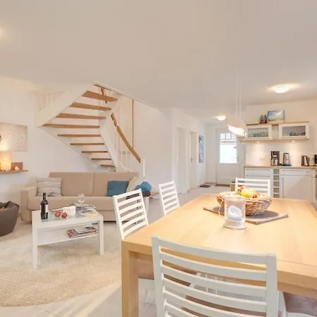 Wave Rider Comfortable Holiday home *